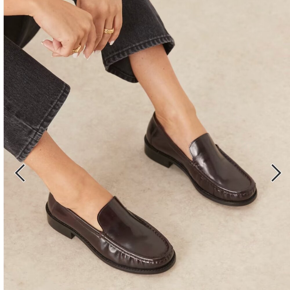 Never worn 100% leather loafers